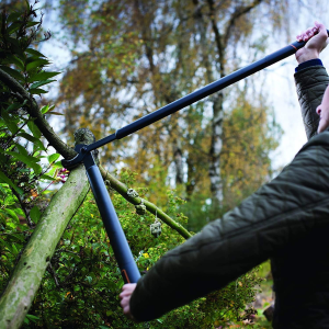 FISKARS TRONCARAMI 82 CM TAGLIO 40MM LAMA BYPASS A UNCINO PER LEGNO VERDE