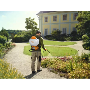 STIHL IRRORATORE SGA 60 15 LITRI CON BATTERIA AK 10 E CARICATORE AL 101 INCLUSI