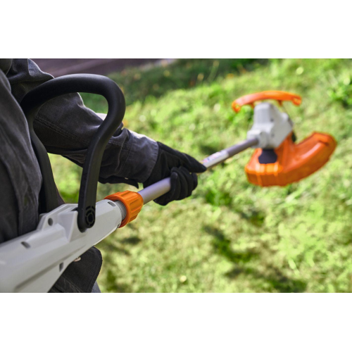 STIHL DECESPUGLIATORE FSA 50 CON KIT BATTERIA AK 10 E CARICATORE INCLUSI