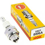 CANDELA NGK BM6A PER MOTOSEGA E DECESPUGLIATORE