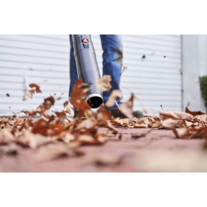 STIHL Soffiatore BGA 60 senza Kit batteria e Caricatori Inclusi