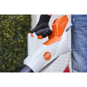 STIHL Soffiatore BGA 60 senza Kit batteria e Caricatori Inclusi